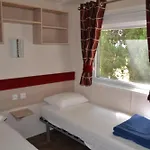 אתר קמפינג Parc Valrose 4*