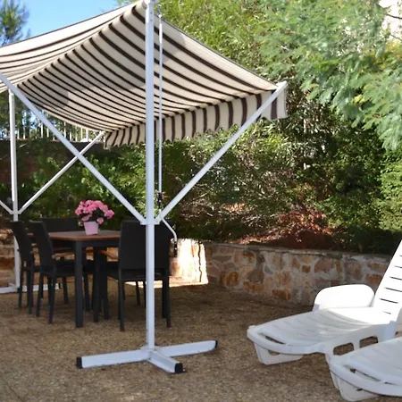 Campsite Parc Valrose La Londe-les-Maures