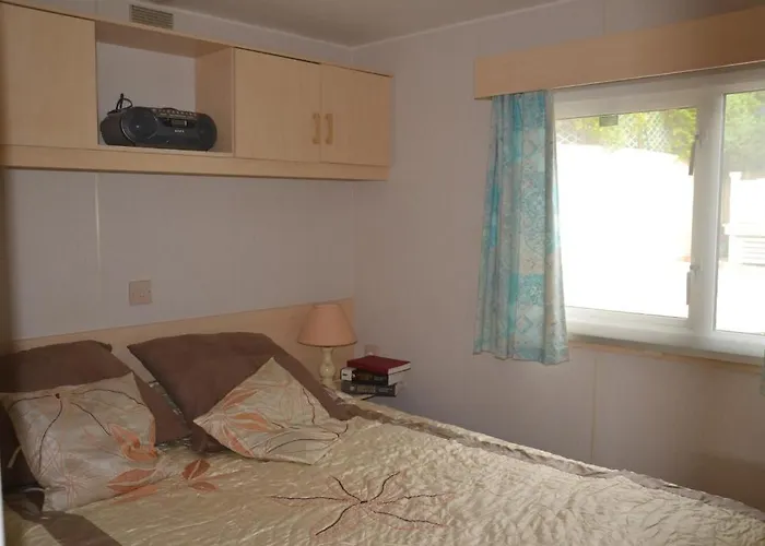 אתר קמפינג Parc Valrose 4*